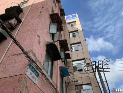 加裝電梯不用支付電費(fèi) 上海首臺(tái)太陽(yáng)能電梯加裝成功！