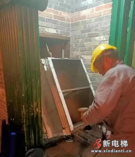上海餐梯15萬