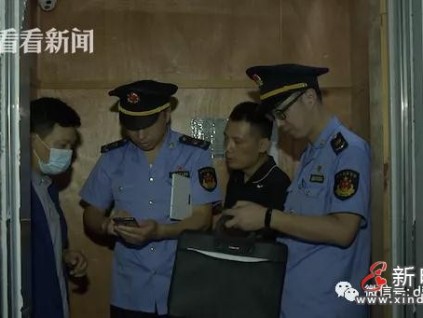 10分鐘晃4次！11名執(zhí)法人員被困電梯，原因竟然是...