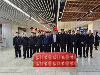 新元肇啟 奮斗當時 | 康力電梯董事長朱琳昊新春慰問一線服務團隊