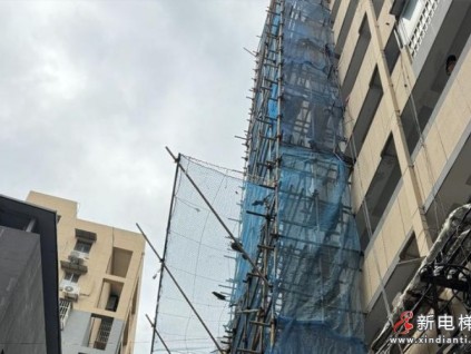 南京市鼓樓區(qū)首個(gè)老舊小區(qū)異型加裝電梯 總高27.7米刷新新高度！